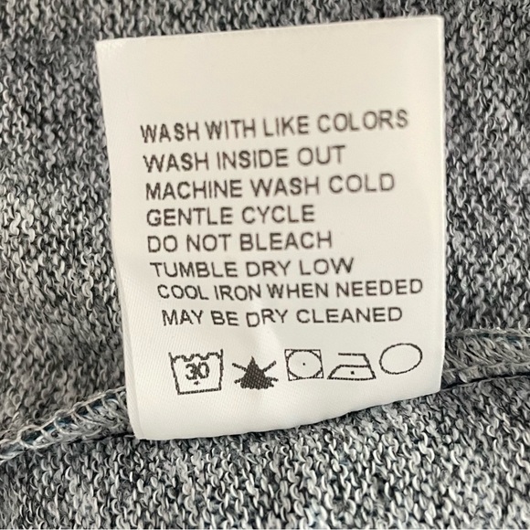 NWT Lily London Vibrant Abstract Watercolor Knit Sweater Tunic style Size S - Picture 10 of 10